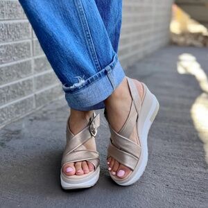 Nero Giardini E513605D Wedges in Saturn